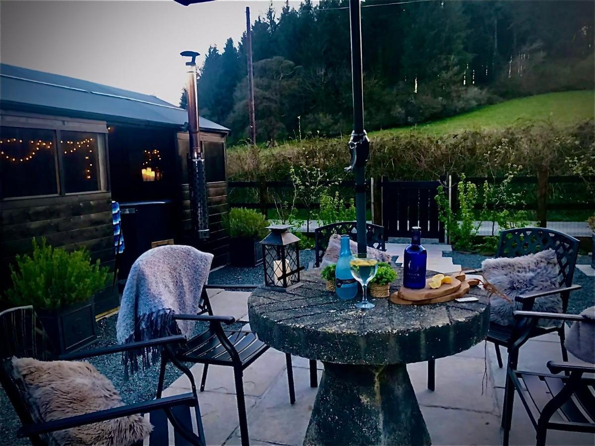 Trelaske Mill Cider Barn-With Hot Tub, Fire Pit Bbq Lewannick Exterior foto